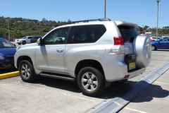 Toyota LAND CRUISER 3.0 D-4D 5D VX SRW