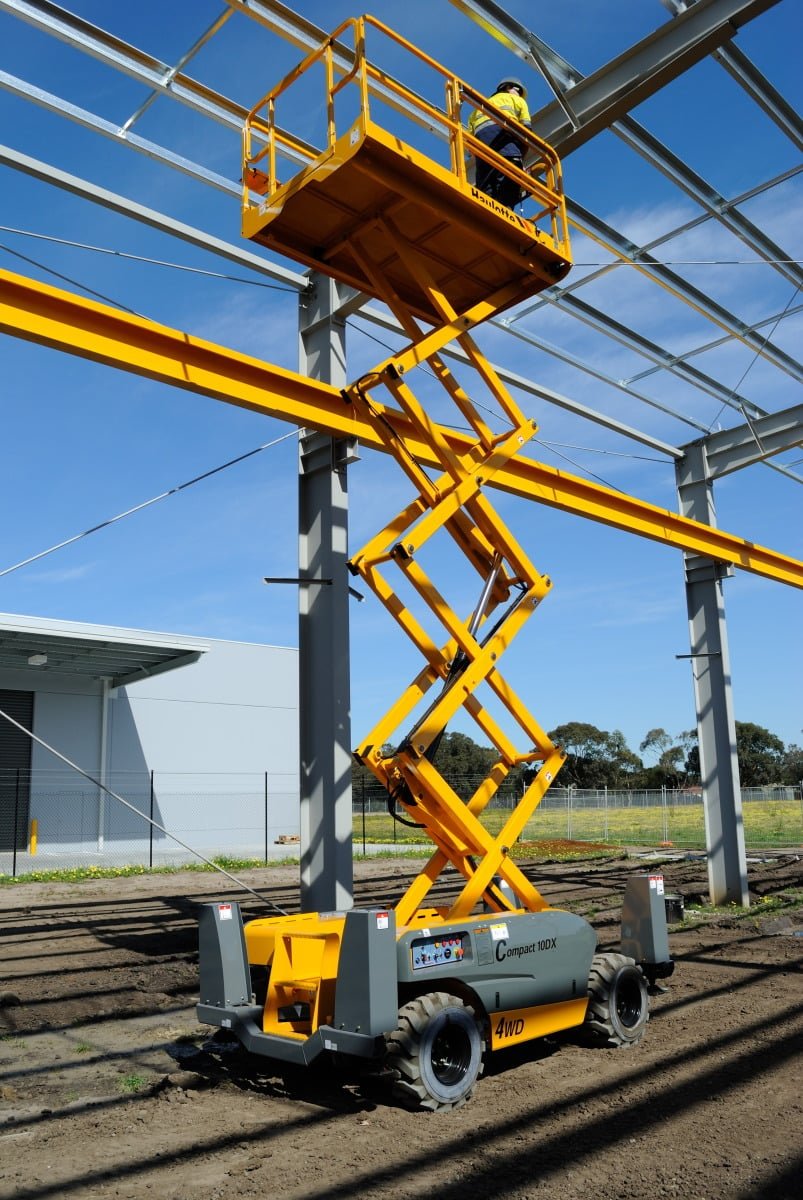 Aerial work platforms Haulotte Compact 2668 RT