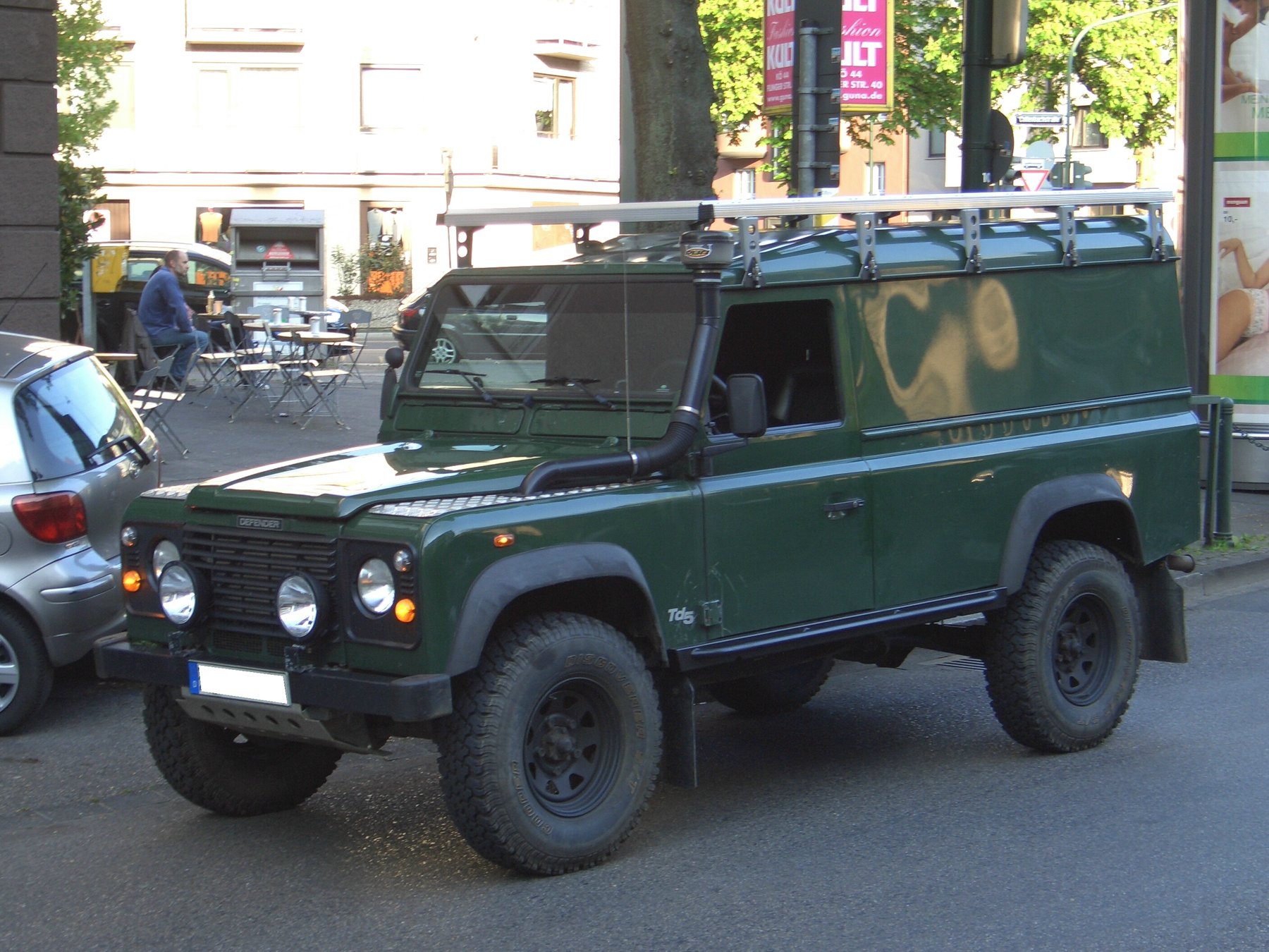Van Land Rover DEFENDER 110 HARDTOP