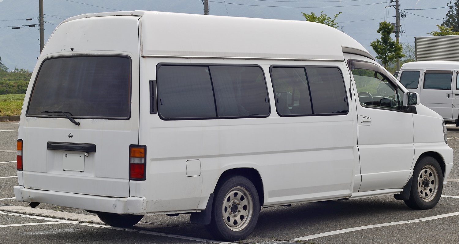 Van Nissan LB 120