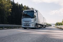 Volvo 10-6X2/4400+1370