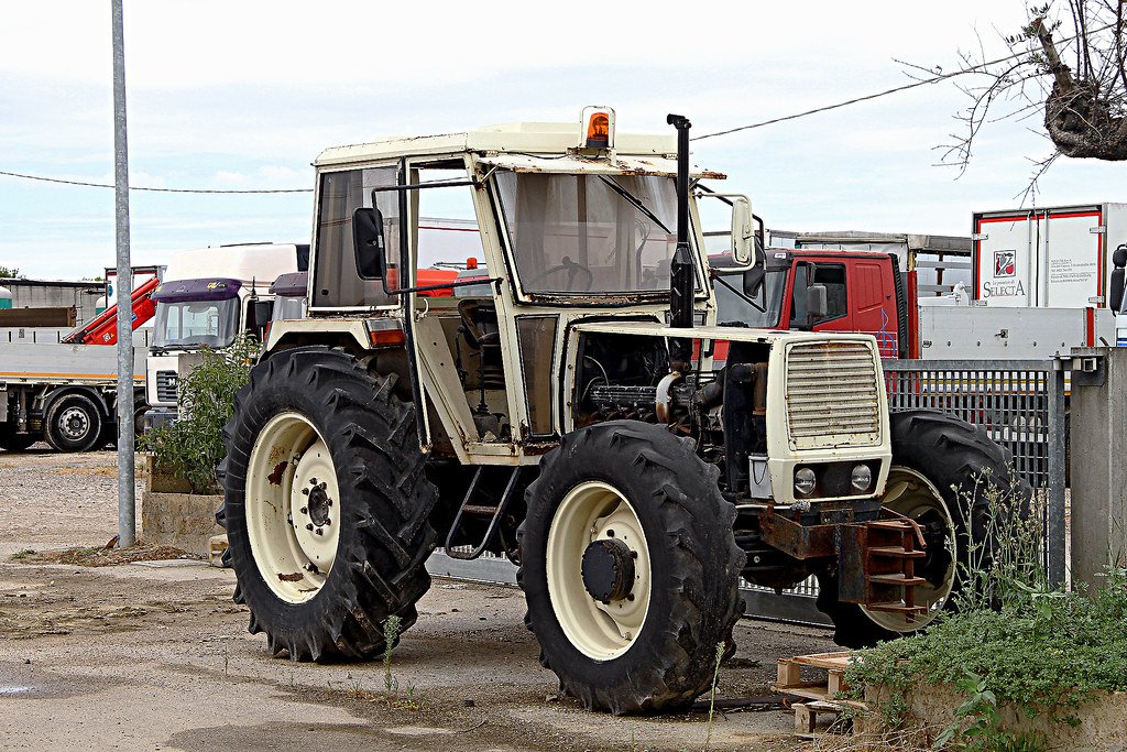 Tractor Lamborghini / Slh R-1156 (DT)