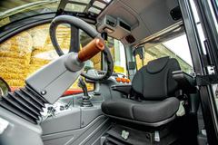 Faresin Industries Ciągniki rolnicze