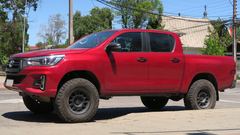 Toyota HILUX SR+