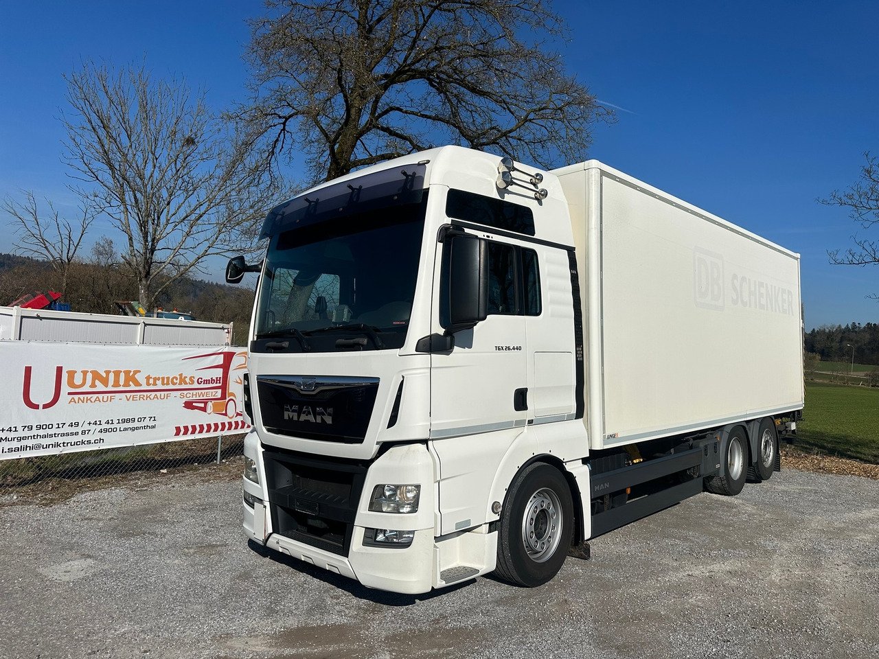 Truck MAN TGX 26.440 6x2-2 BL CH
