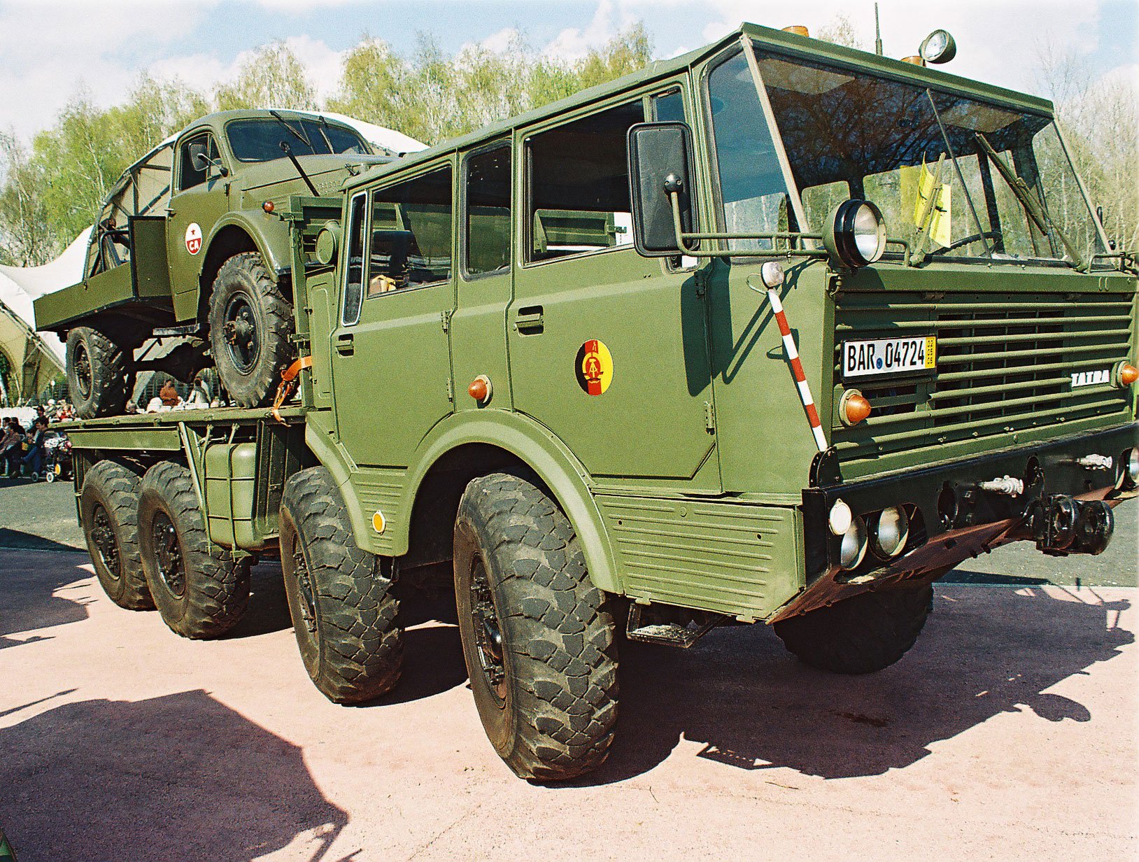 Militär- & Sonderfahrzeuge Tatra 813