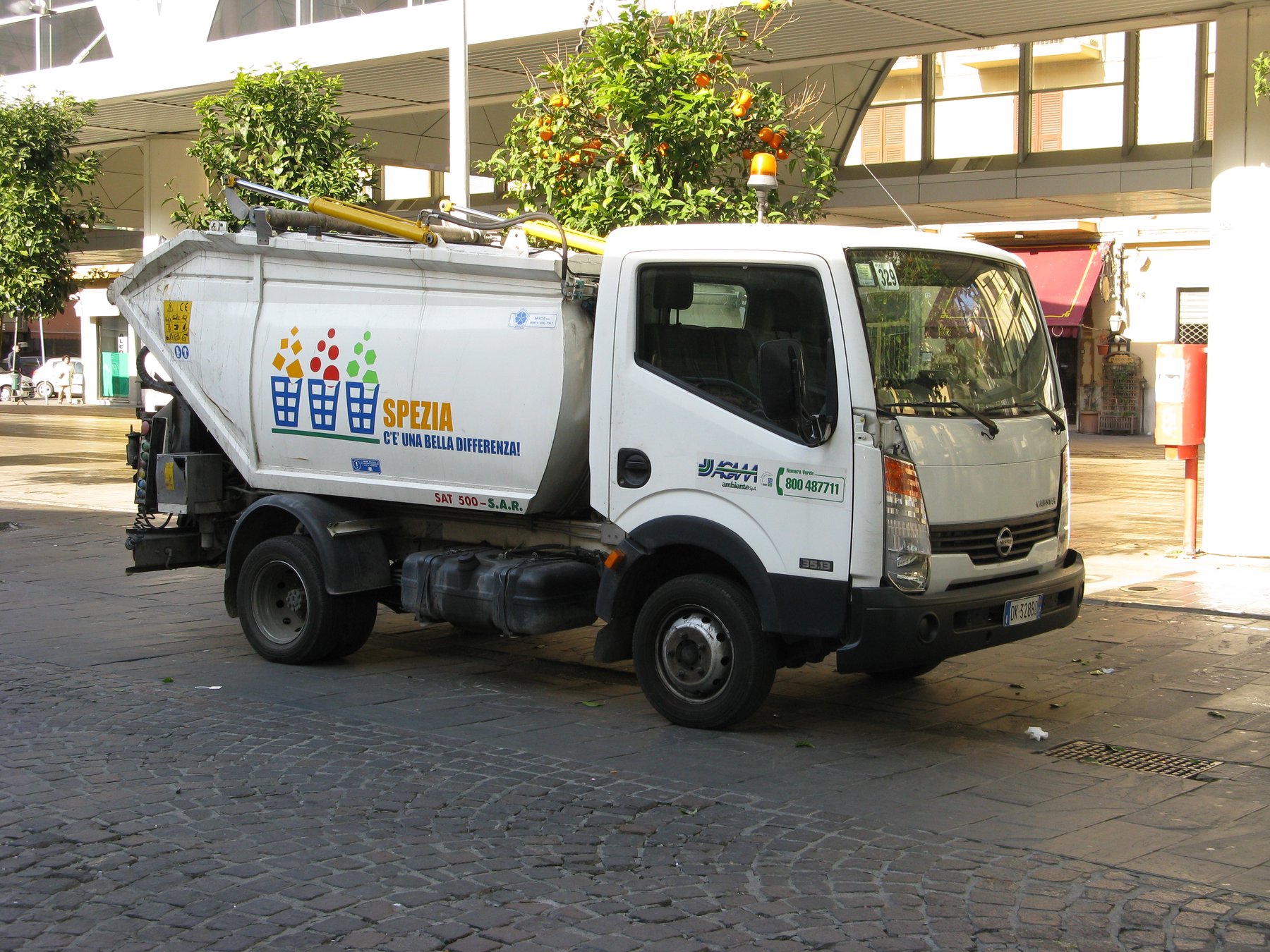Van Nissan CABSTAR F24 35.13
