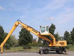 Liebherr A934C