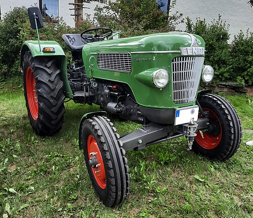 Traktor Fendt Farmer 2S