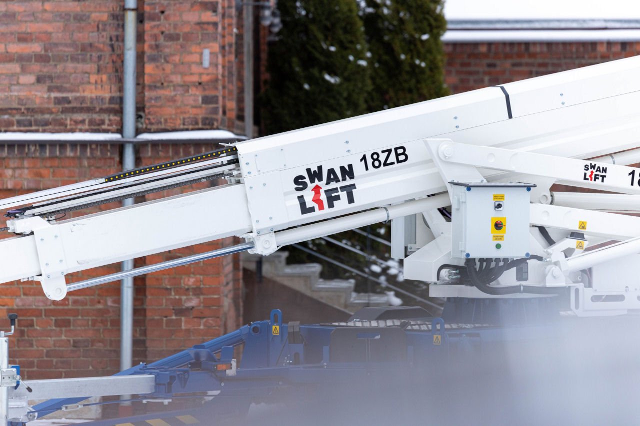 Car trailers up to 3.5 t Swan Lift 101 Z