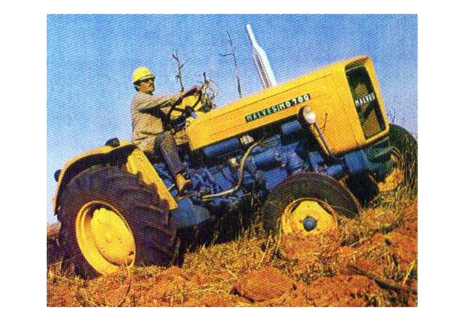 Traktor Malves MD 700