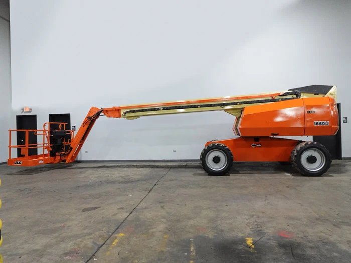 Aerial work platforms JLG 660SJ-DC - Rental only (!)