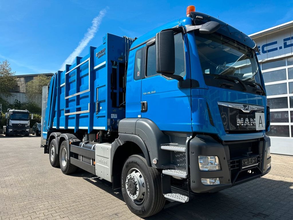 Truck MAN TGS 28.360 6X4-4 BL