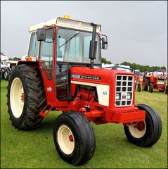 Case INTERNATIONAL 674