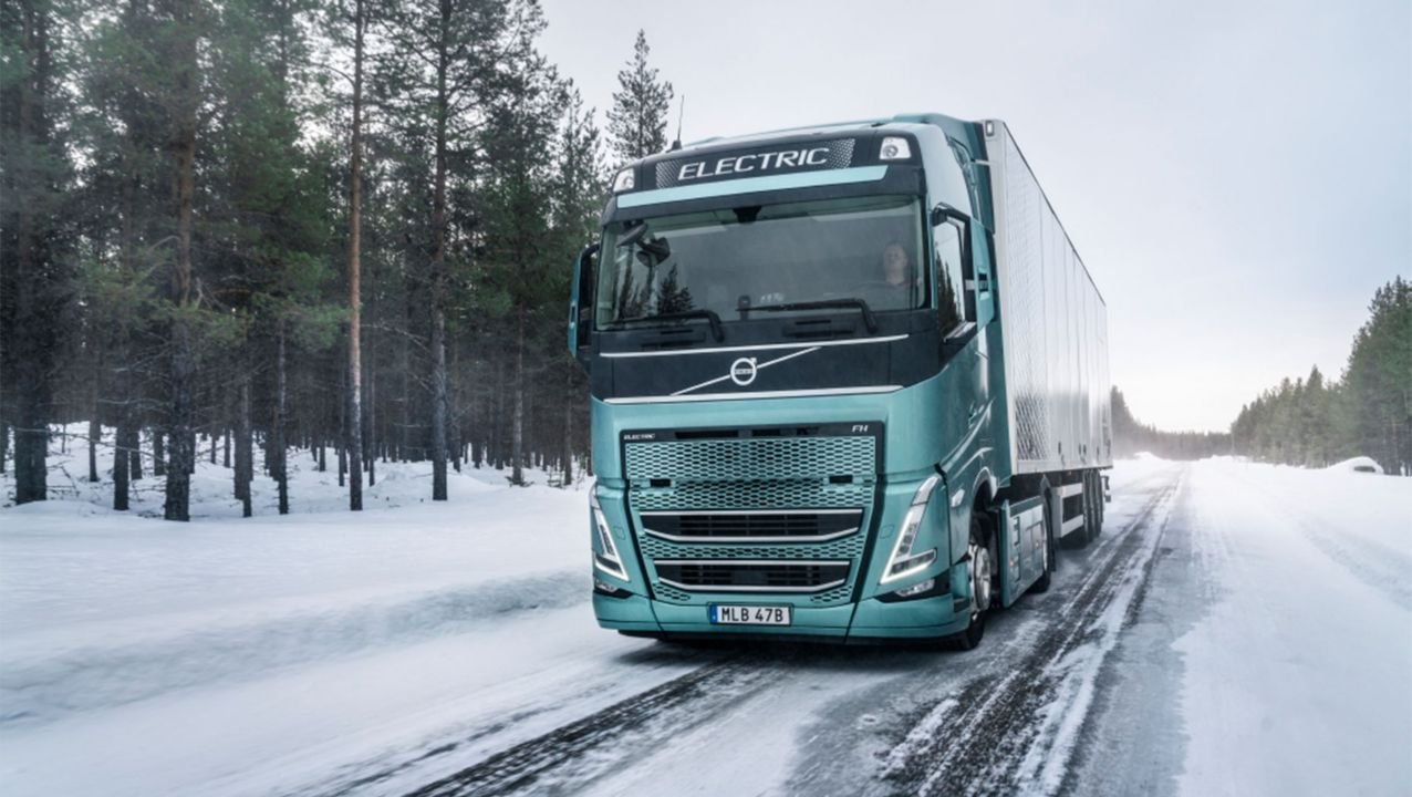 Truck Volvo Puoliperävaunun vetoauto (BC) 2ov 12777cm3