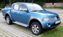 Mitsubishi L200 4X4-2960-Double Cab