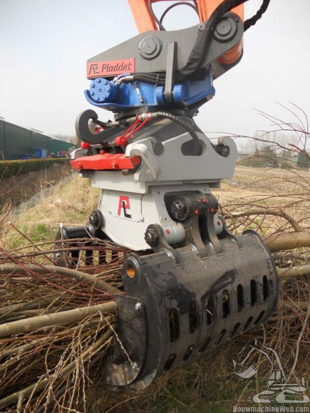 Pladdet Foundation grapple