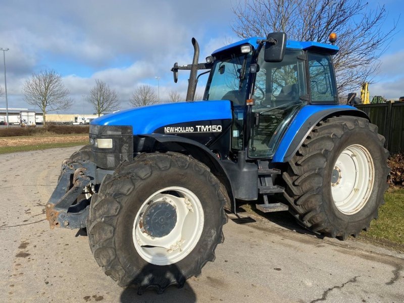 Tractor New Holland TM 150