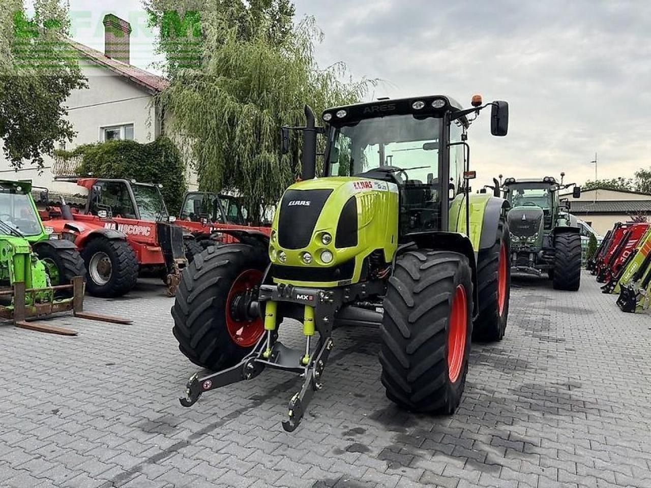 Tractor CLAAS Ares 546