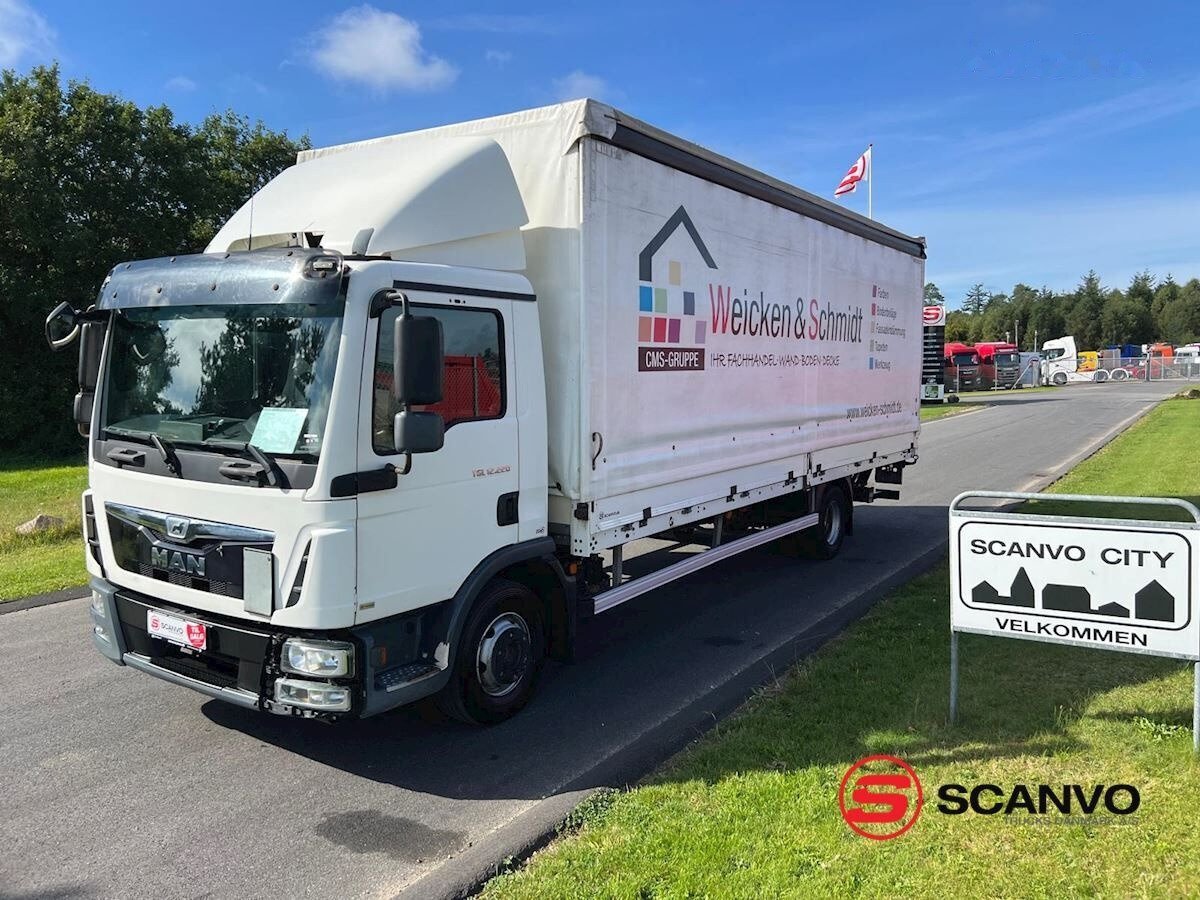 Truck MAN TGL 12.220 4X2 BL