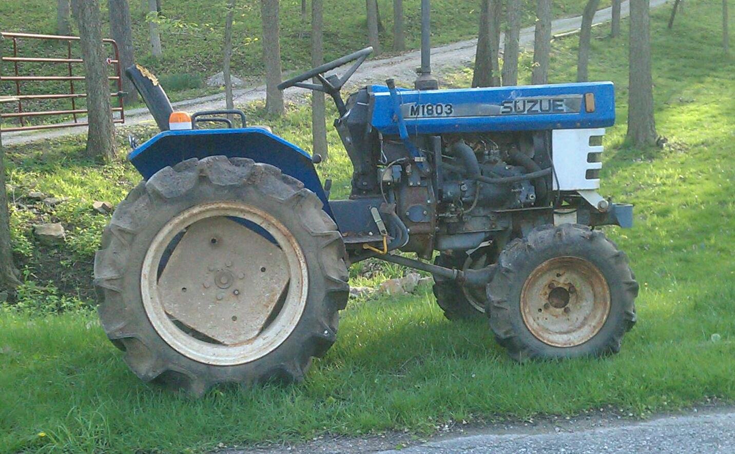 Tractor Suzue M1800