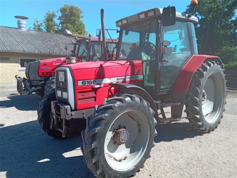 Tractor Massey Ferguson 6160