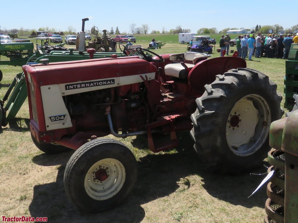 Tractor International Harvester TOE 654-S