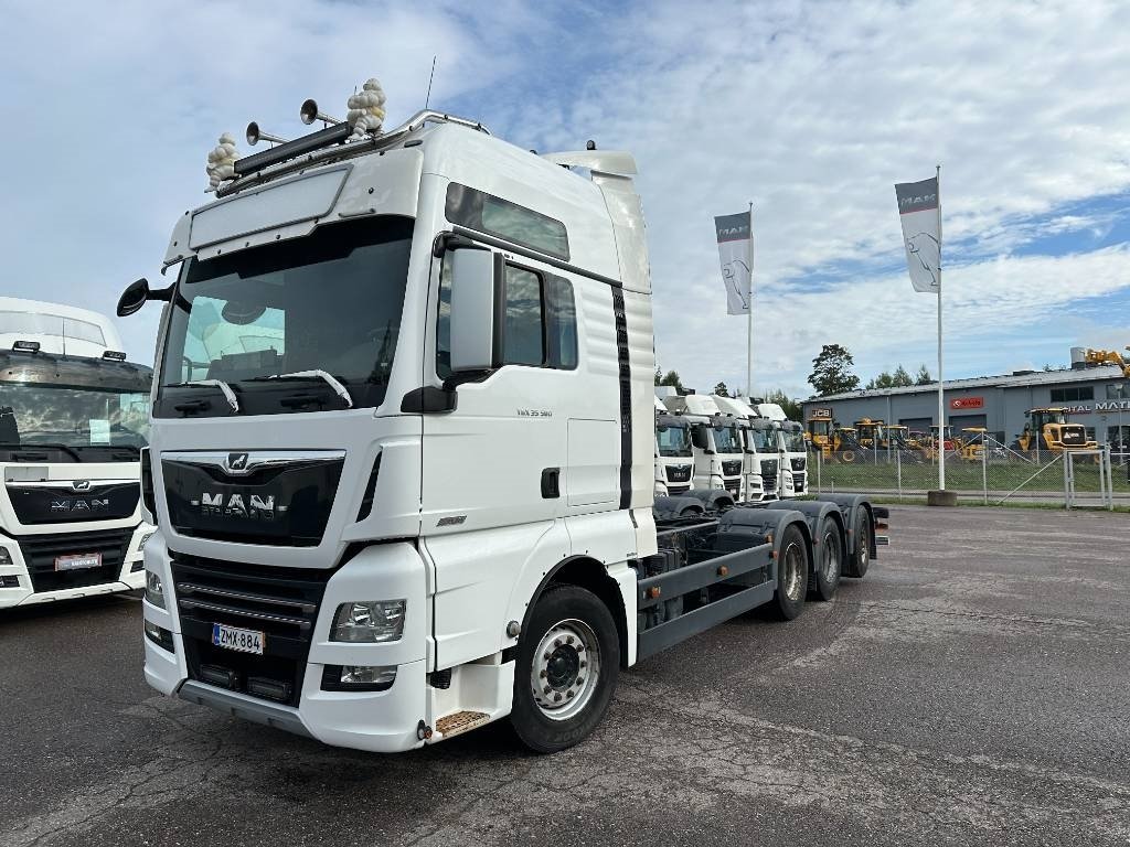 Truck MAN TGX 35.580 8x4-4 LB74200