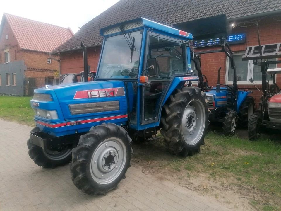 Tractor Iseki TA467