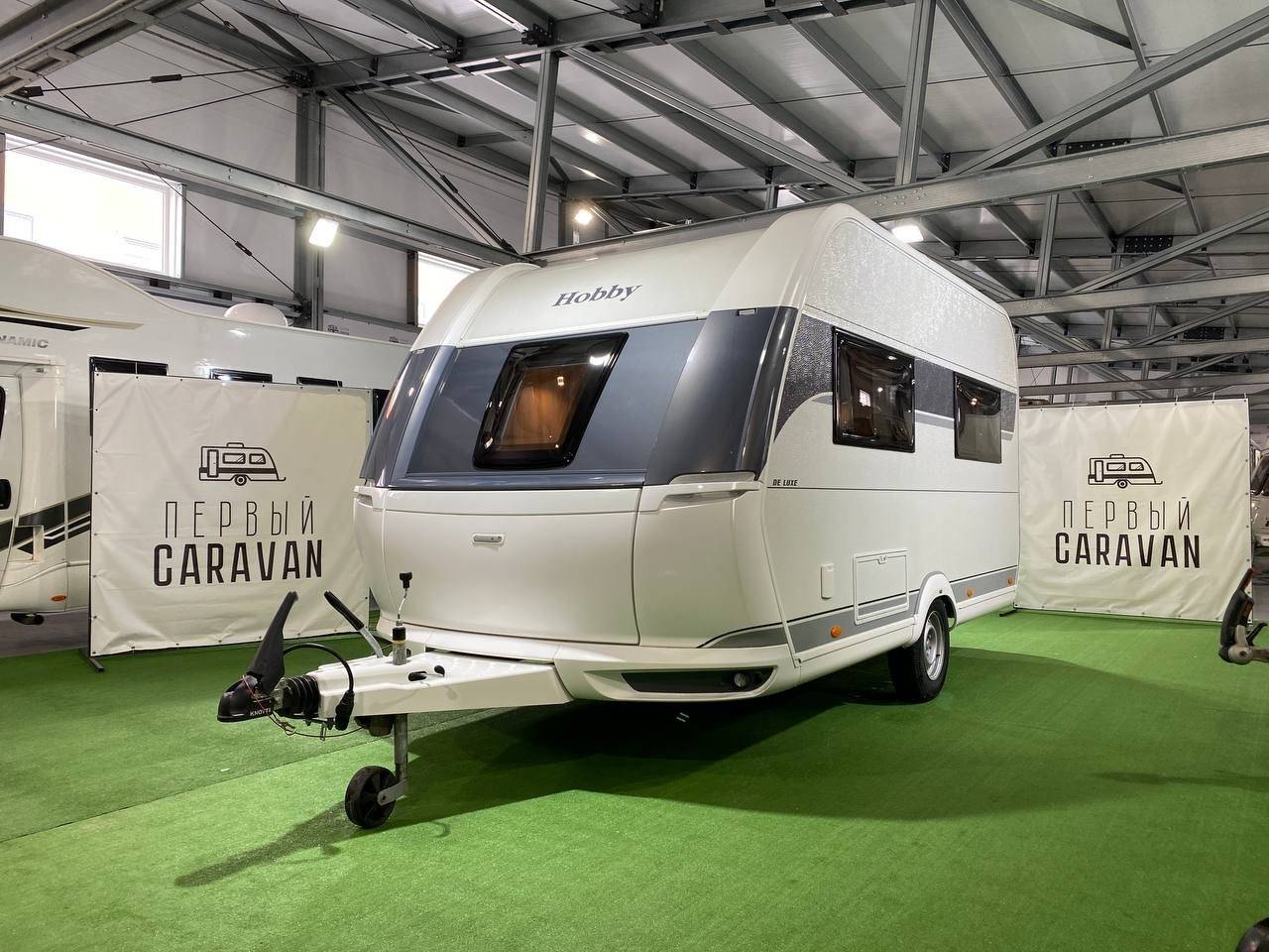 Car trailers up to 3.5 t HOBBY 400 U EXLUSIVE AHORN