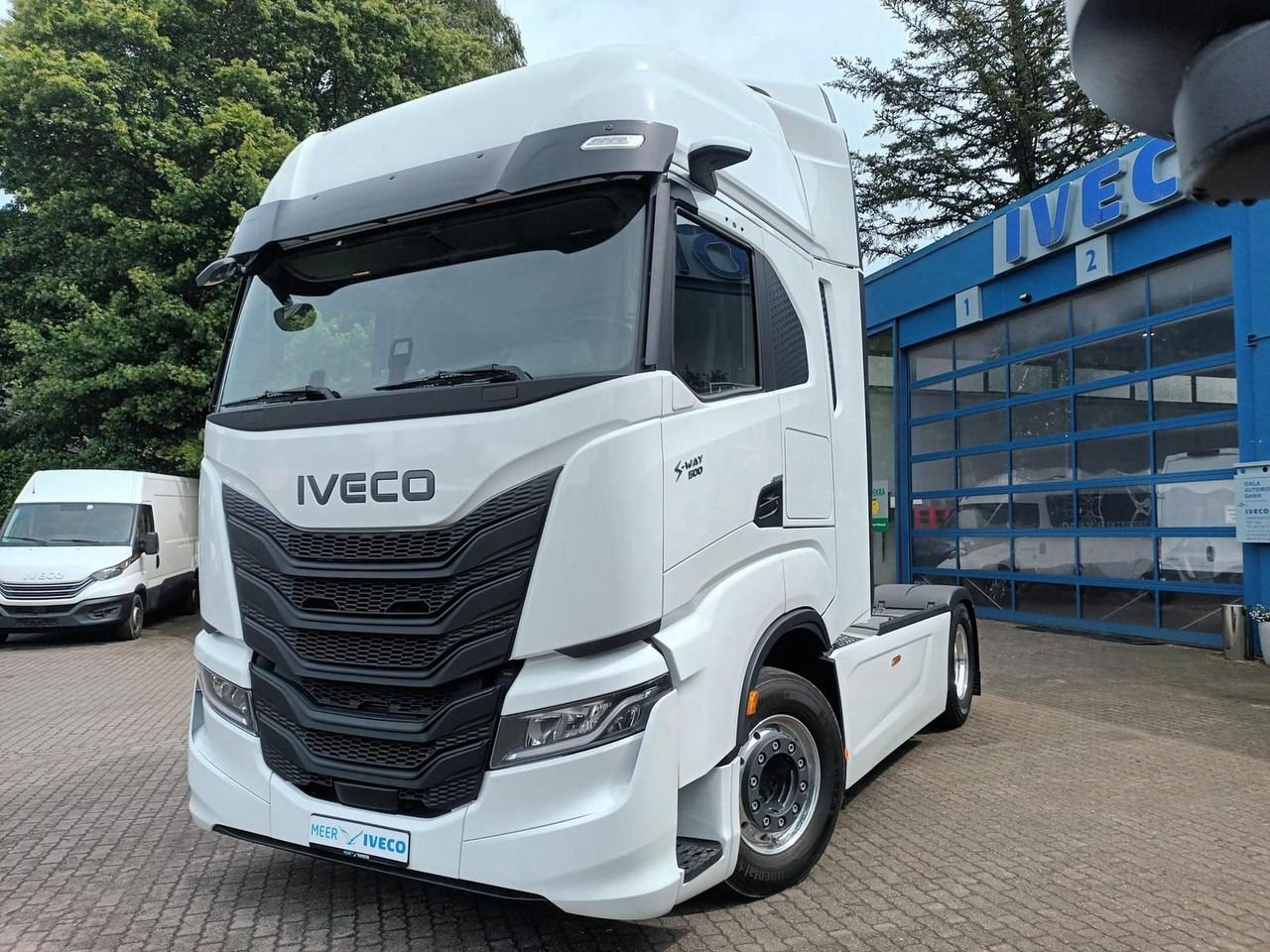 Truck Iveco AS360ZX/HR
