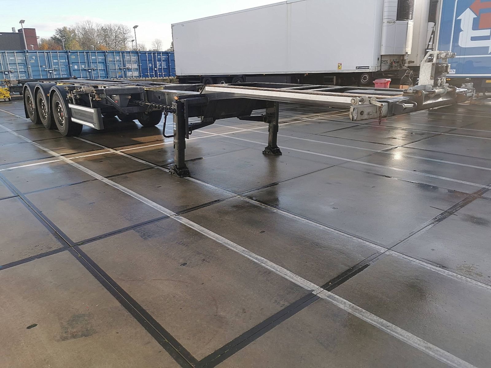 Trailer Renders F08FJ3HWSA
