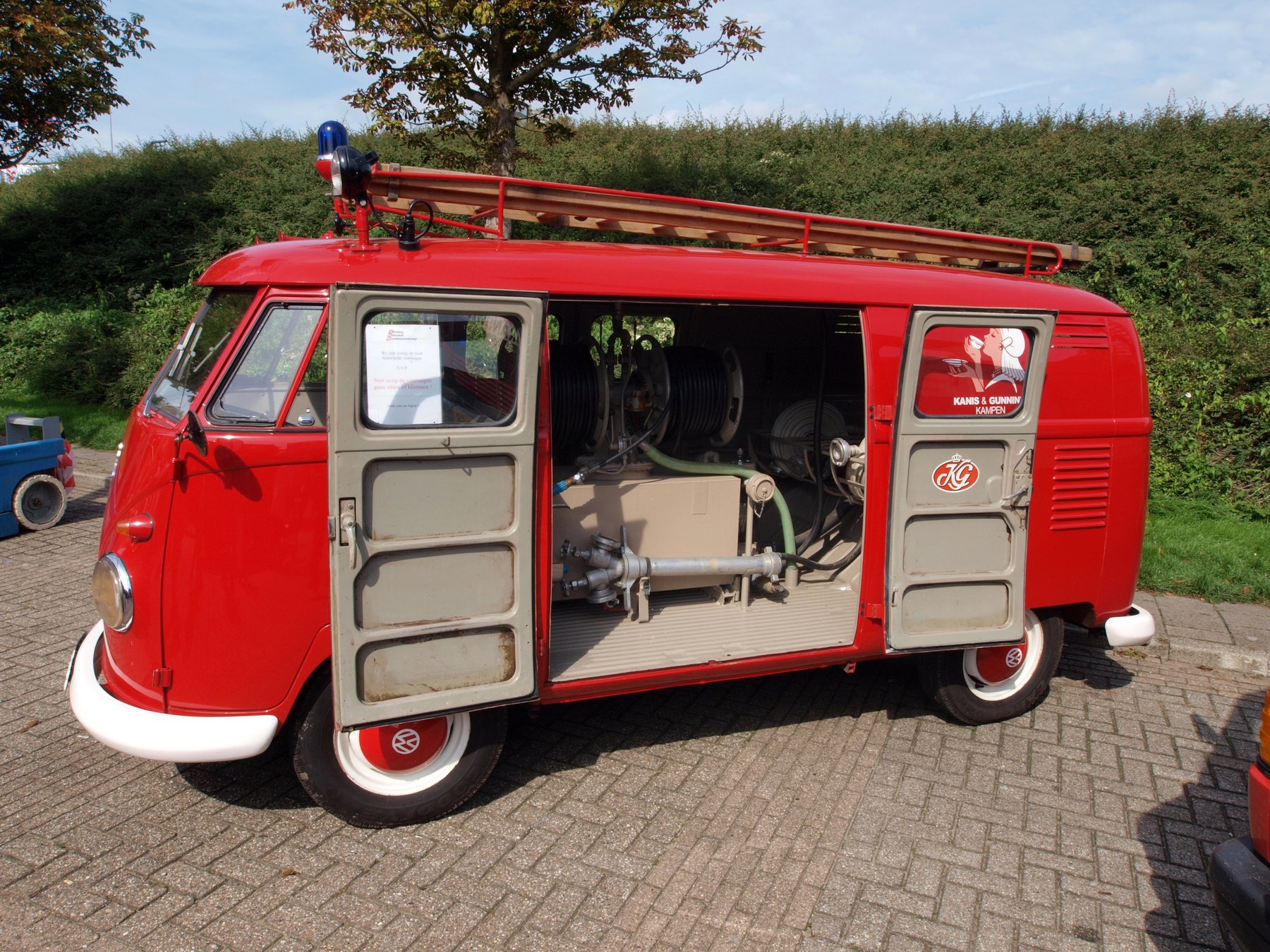 Van Volkswagen VW 2-21