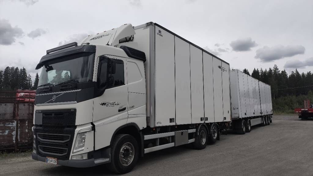 Truck Volvo FH 13 64R