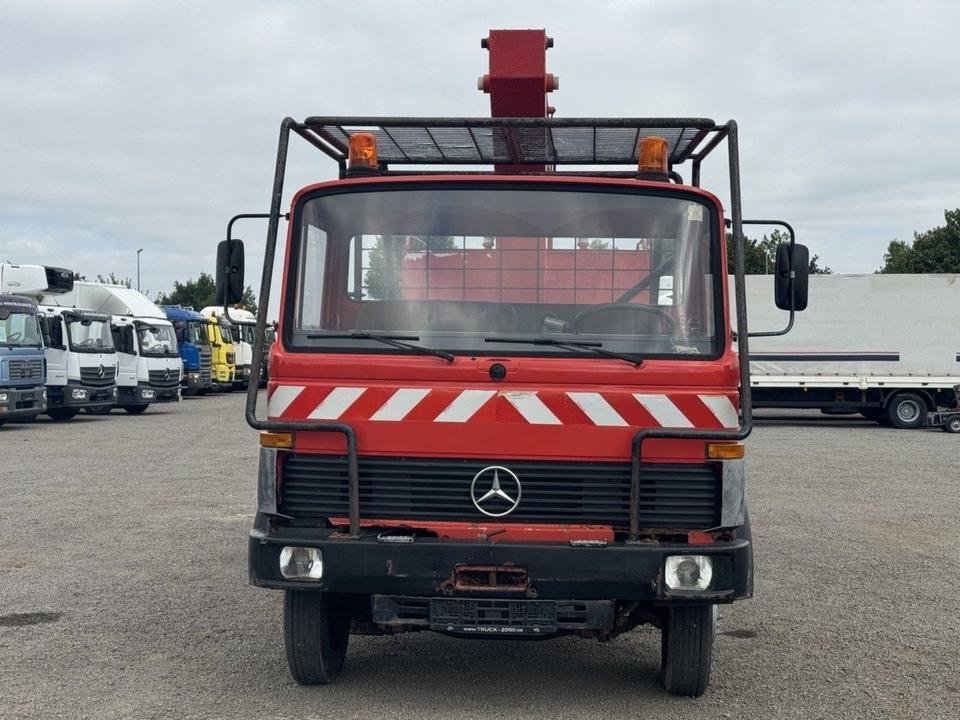 Truck Mercedes Benz 709 D-5.9T/3700