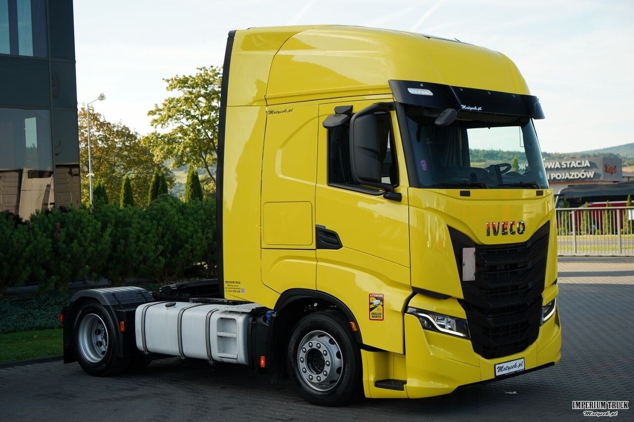 Lastwagen Iveco S-WAY 480