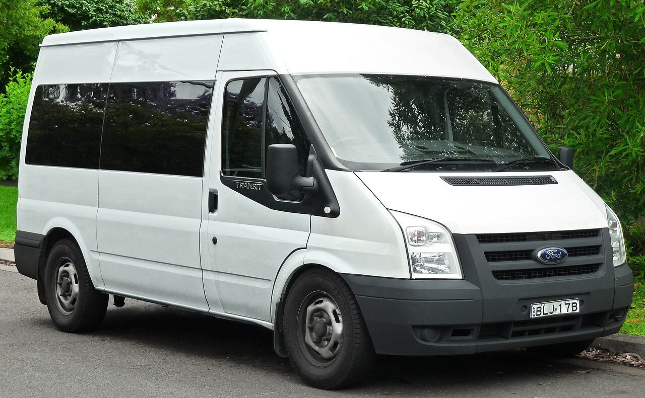 Ford 330M VAN 140 DPF 3,73