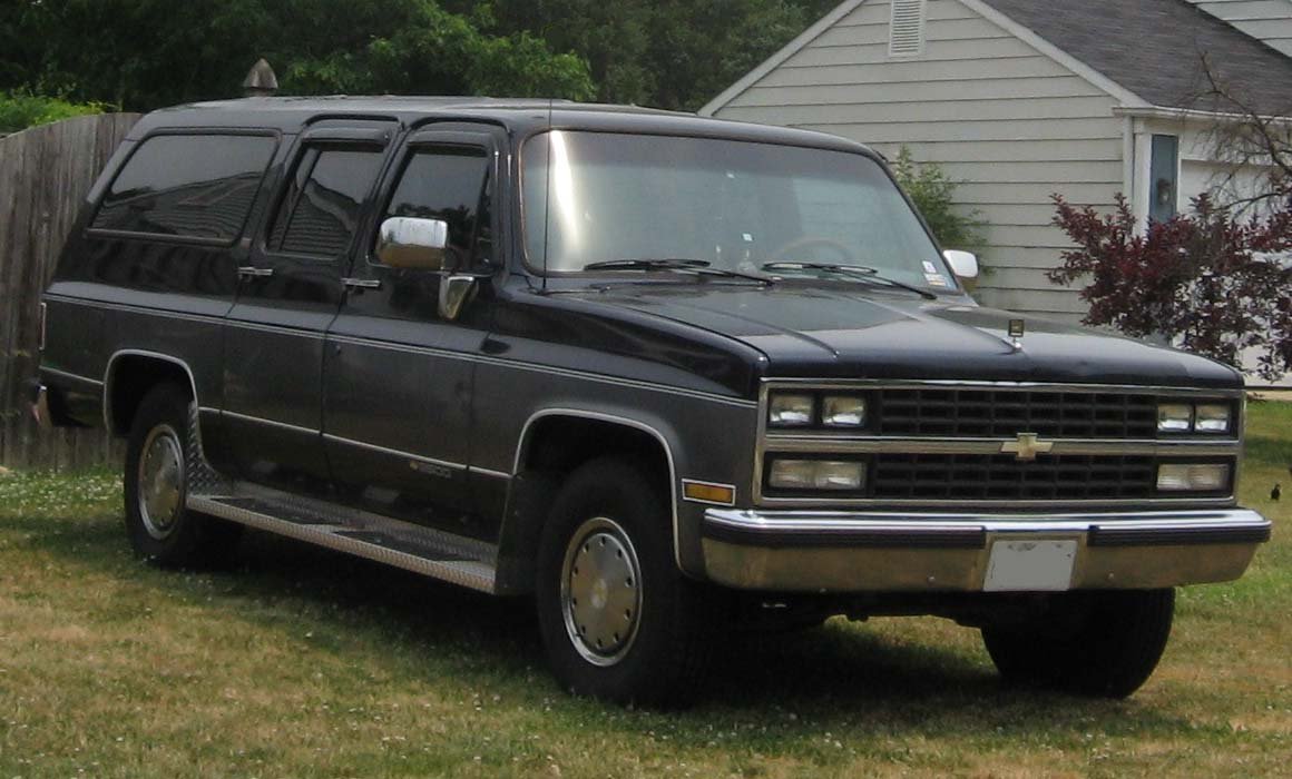 Truck Chevrolet SUBURBAN 2500 SILVERADO