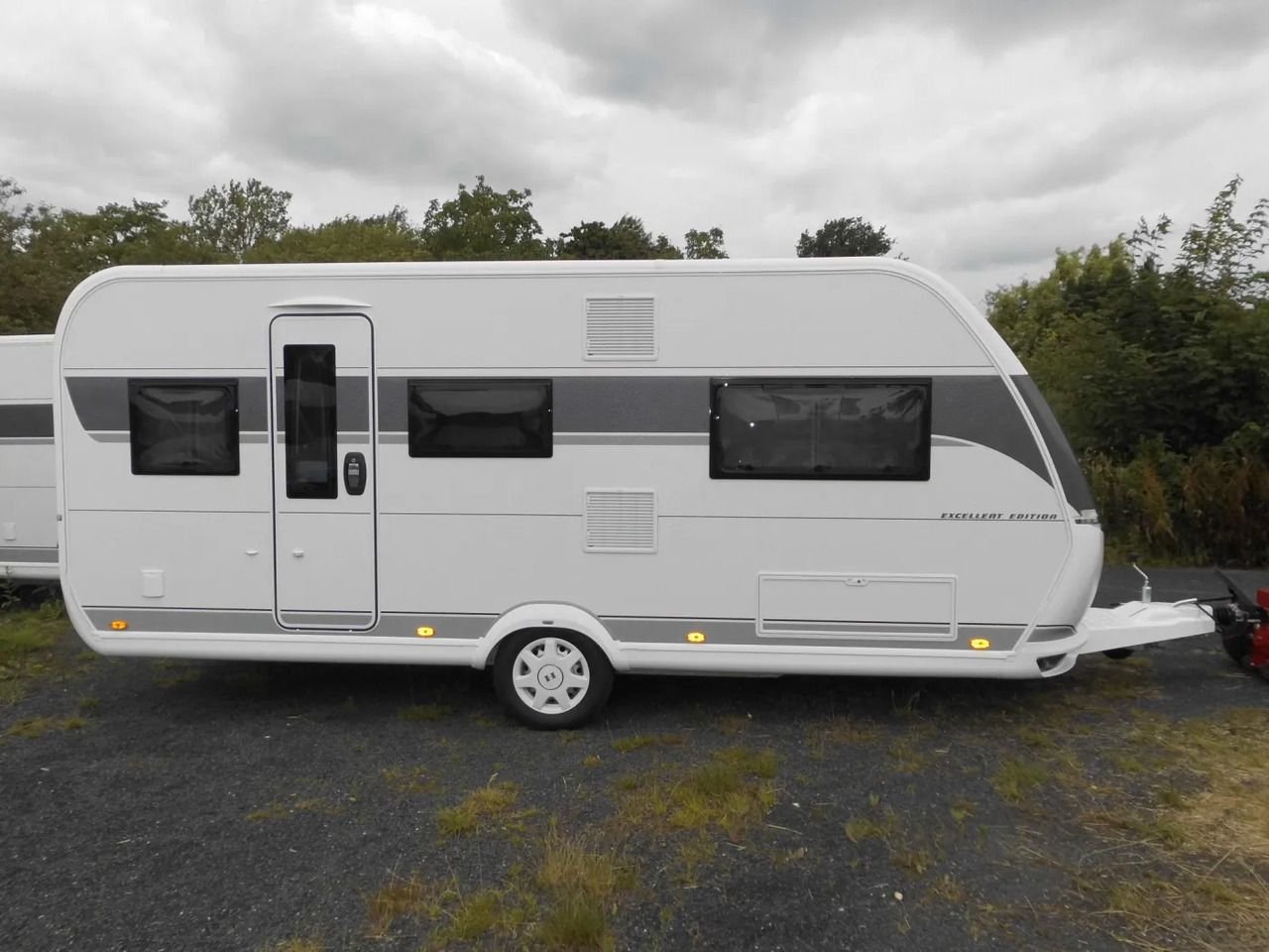 Car trailers up to 3.5 t HOBBY 495 UL EXELLLENT