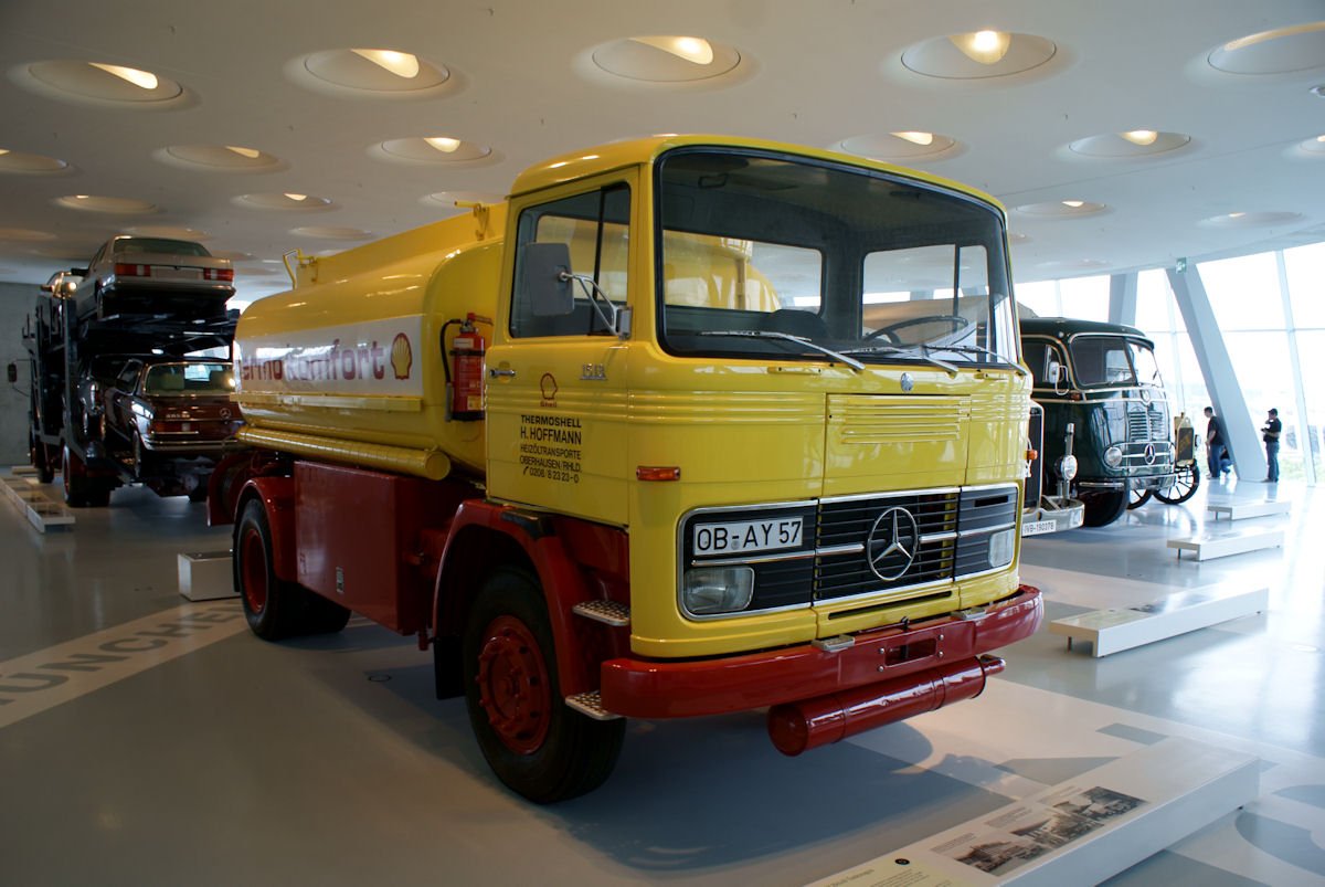 Truck Mercedes Benz 1513