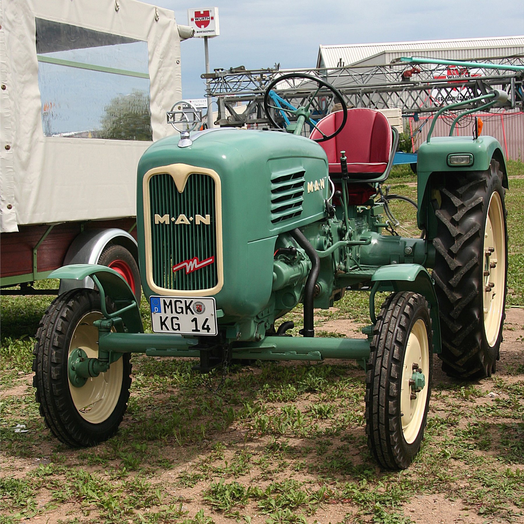 Traktor MAN 2F1