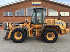 Case 621F