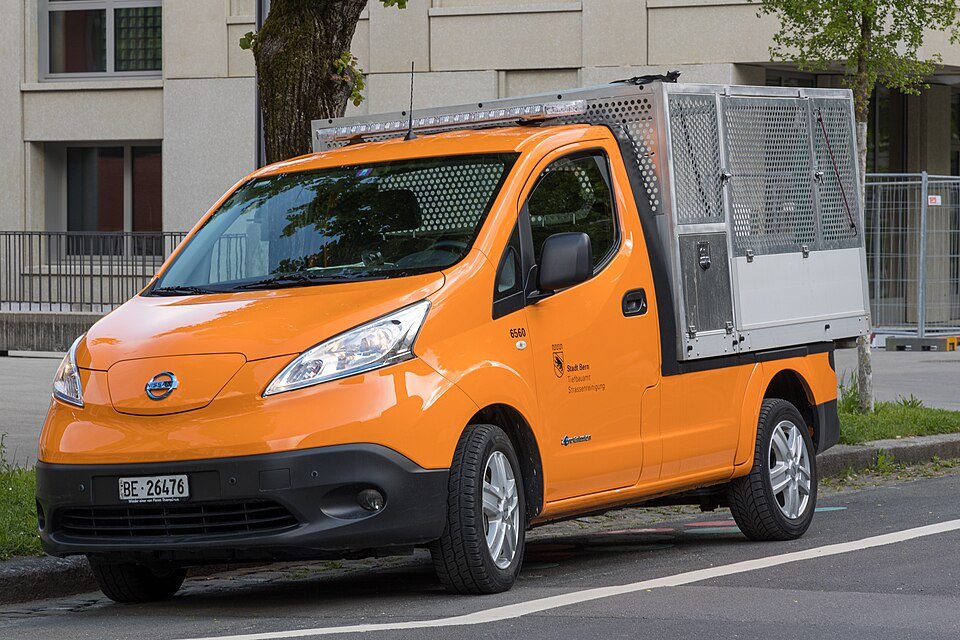 Van Nissan NISSAN E-NV200 PICK-UP