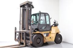 Caterpillar V700