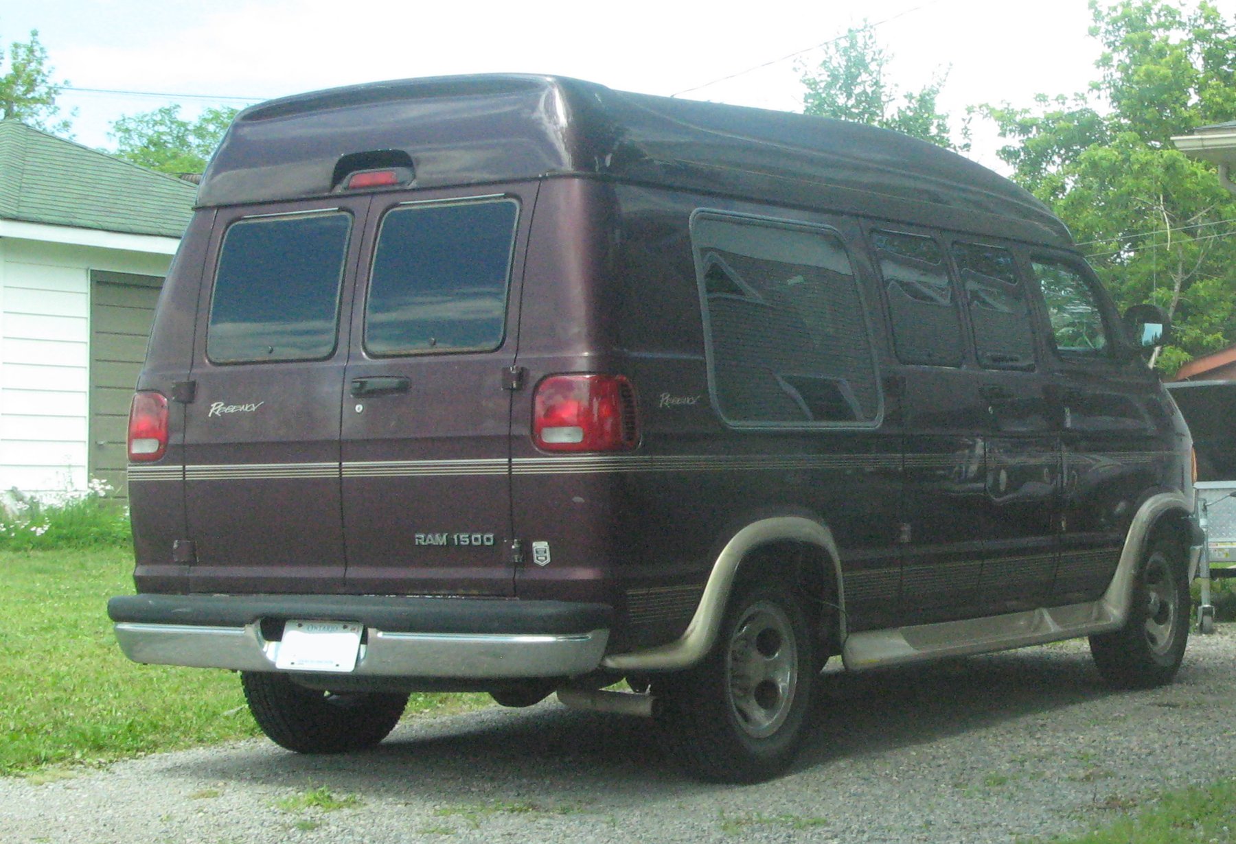 Dodge B1500
