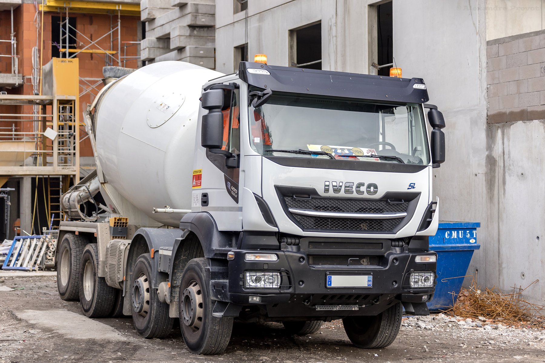 Truck Iveco STRALIS X-WAY 400