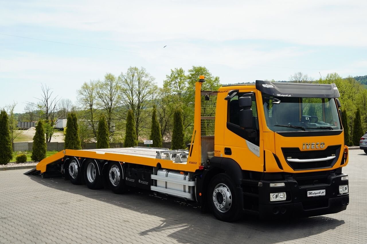 Truck Iveco Stralis 8x4-VTA4211-PL