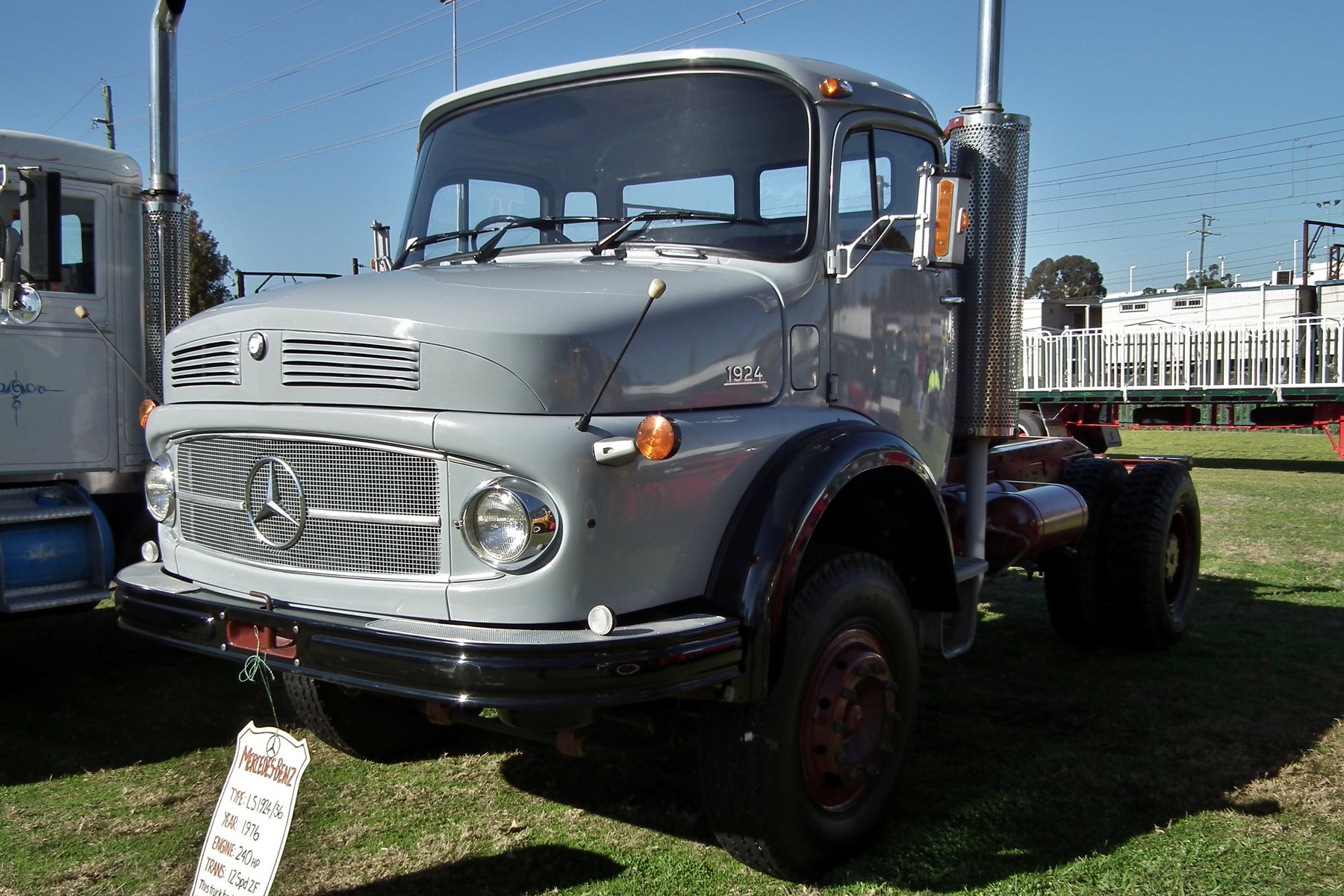 Truck Mercedes Benz LS330/36