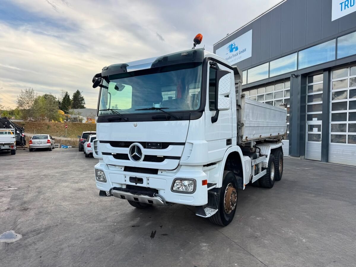Truck Mercedes Benz 2555L-6X2/45