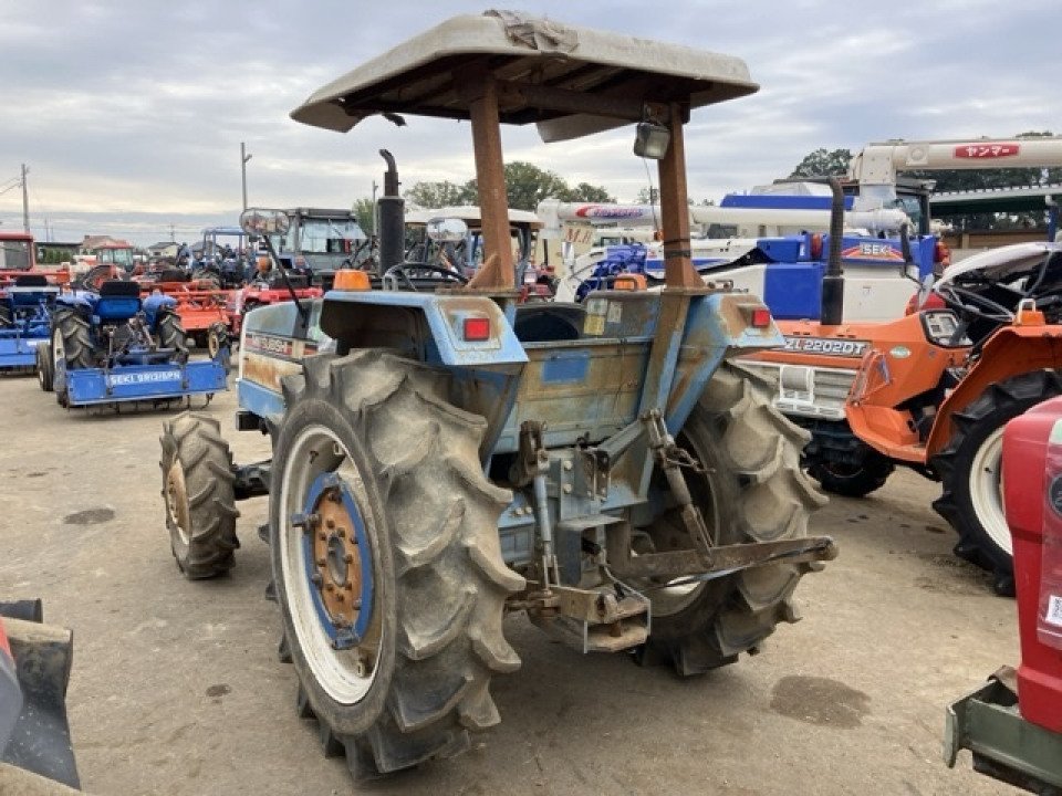 Traktor Kumiai MT2801D